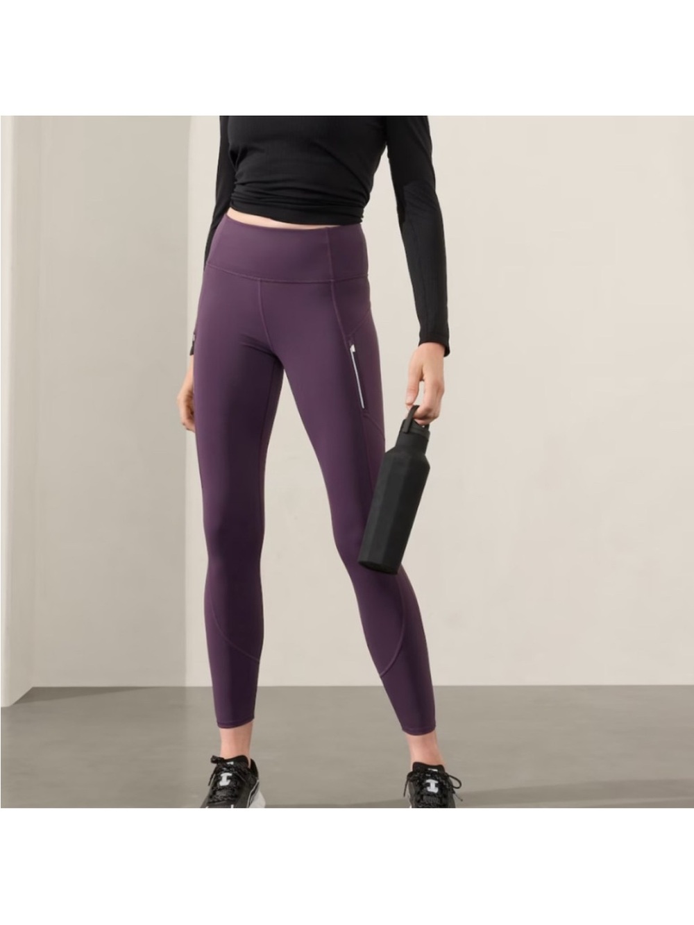 Athleta Rainer tight  Deep Purple Active Leggings. Size MP